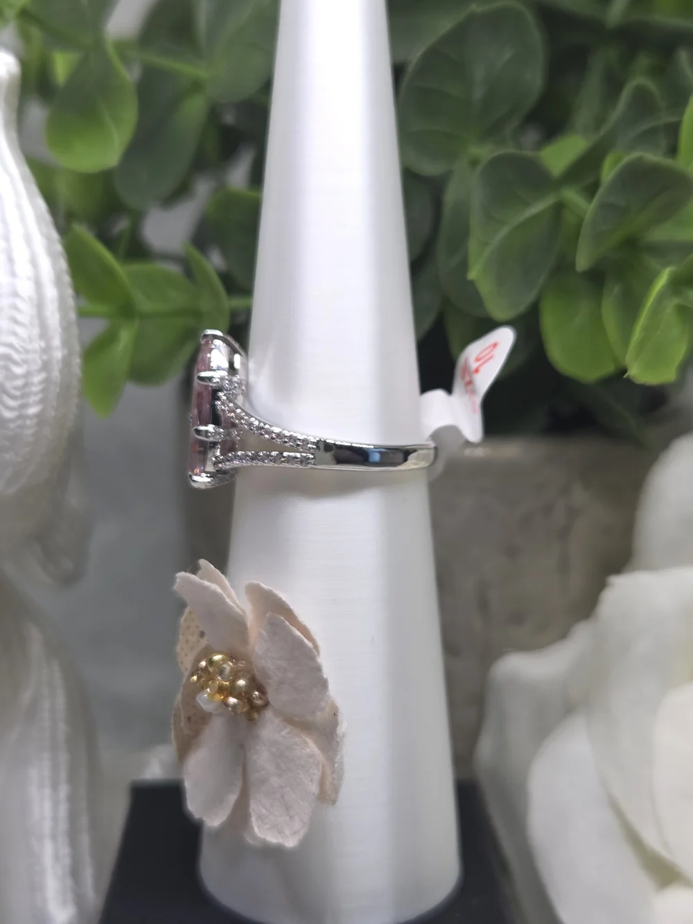 BP Elegant Rose Quartz Halo On Rhodium Plating